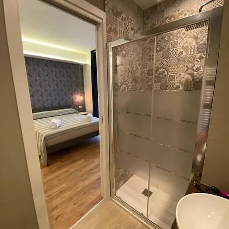 Stadium & 크로토네